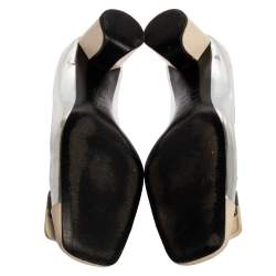 Pre Owned Roger Vivier 2 Tone Leather Buckle Square Toe U-Cut Heel Pump Size 38