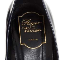 Pre Owned Roger Vivier Navy Blue Patent Leather Trompette Pumps Size 37