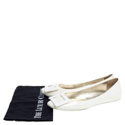 Pre Owned Roger Vivier White Patent Leather Gommette Ballet Flats Size 37