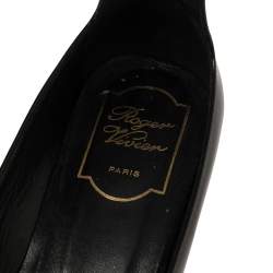 Pre Owned Roger Vivier Black Leather Buckle Detail Ankle Strap Pumps Size 38.5