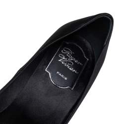 Pre Owned Roger Vivier Black Satin Crystal Embellished  Pumps Size 36.5