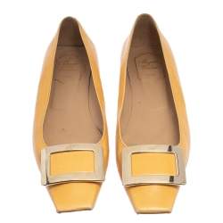 Pre Owned Roger Vivier Mustard Yellow Leather Buckle Pumps Size 39
