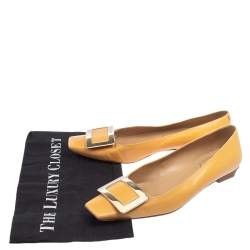 Pre Owned Roger Vivier Mustard Yellow Leather Buckle Pumps Size 39