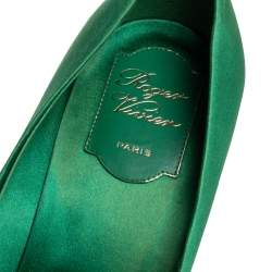 Pre Owned Roger Vivier Green Satin Limelight Buckle Pumps Size 39