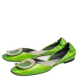 Roger Vivier Metallic Green Leather Flats Size 35.5