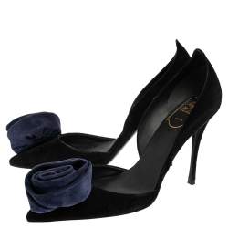 Roger Vivier Black Suede Rose N'roll Pointed Toes Pumps Size 38