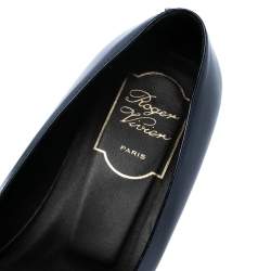 Pre Owned Roger Vivier  Navy Blue Patent Leather Trompette Ballet  Flats Size 36