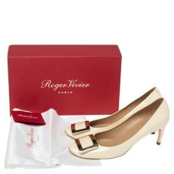 Pre Owned Roger Vivier Cream Patent Leather Trompette Buckle Pumps Size 39