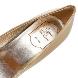 Pre Owned Roger Vivier Grey/Yellow Patent Leather Trompette Pumps Size 37.5