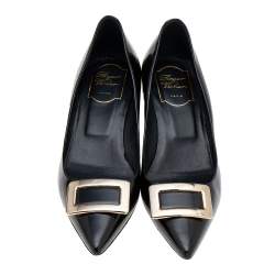 Pre Owned Roger Vivier Black Patent Leather Kitten Heel Pumps Size 37.5