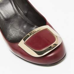 Pre Owned Roger Vivier Burgundy Patent Leather Buckle Round-Toe Pumps Size 38