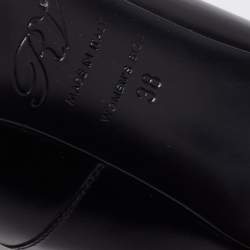 Pre Owned Roger Vivier Black Leather Buckle Pumps Size 38