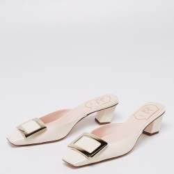 Pre Owned Roger Vivier Cream Patent Leather Belle Vivier Mules Size 35.5