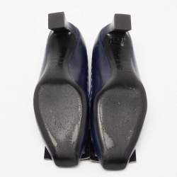 Roger Vivier Navy Blue Laser Cut Suede and Leather Trompette Pumps Size 35