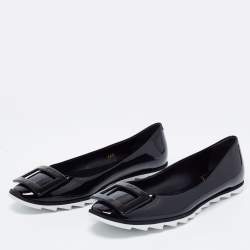 Roger Vivier Black Patent Leather Viv Grommette Ballet Flats Size 38.5