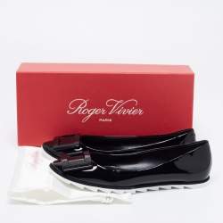 Roger Vivier Black Patent Leather Viv Grommette Ballet Flats Size 38.5