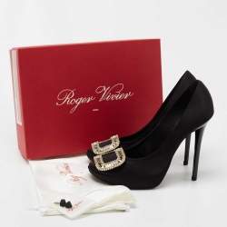 Pre Owned Roger Vivier Black Satin Limelight Buckle Pumps Size 38.5