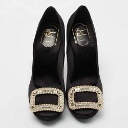 Pre Owned Roger Vivier Black Satin Limelight Buckle Pumps Size 38.5