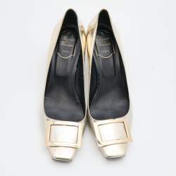 Pre Owned Roger Vivier Gold Leather Belle Vivier Trompette Pumps Size 39.5