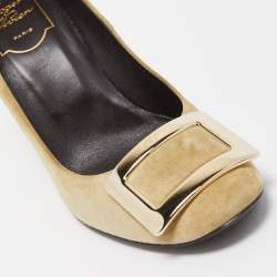 Pre Owned Roger Vivier Green Suede Belle Pumps Size 38.5