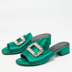 Pre Owned Roger Vivier Green Satin Tiffany Slide Sandals Size 40