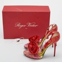 Pre Owned Roger Vivier Red/Pink Satin and Patent Leather Flower Detail Ankle Strap Sandals Size 39