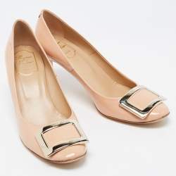 Pre Owned Roger Vivier Beige Patent Leather Trompette Pumps Size 39