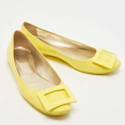 Pre Owned Roger Vivier Yellow Patent Leather Gommette Ballet Flats Size 37