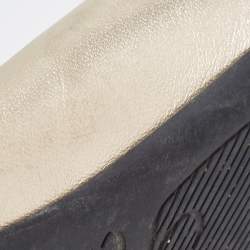 Pre Owned Roger Vivier Metallic Gold Leather Ballet Flats Size 37