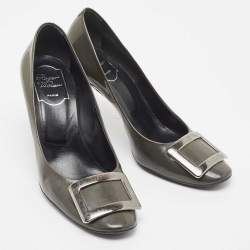 Pre Owned Roger Vivier Olive Green Patent Leather Trompette Pumps Size 38