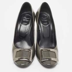 Pre Owned Roger Vivier Olive Green Patent Leather Trompette Pumps Size 38