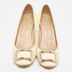 Pre Owned Roger Vivier Cream Patent Leather Trompette Pumps Size 38.5