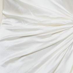 Pre Owned فستان طويل روكساندا ساتان عاجي بنمط انسيابي مفتوح من الخلف مقاس صغير - سمول