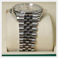Pre Owned Rolex Datejust 126234-0019 Automatic Mother of Pearl Diamond Stainless Steel Women’s Wristwatch 36 mm