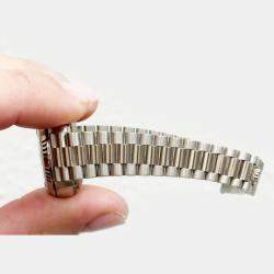 Pre Owned Rolex Datejust 79179 Automatic Silver diamonds 18k White Gold Women's Wristwatch 26 mm