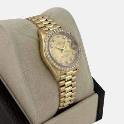Pre Owned Rolex Datejust 69138 Automatic Gold diamonds 18k Yellow Gold Women's Wristwatch 26 mm