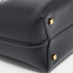 Pre Owned Saint Laurent Black Leather Small Le 37 Bucket Bag