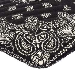 Pre Owned حقيبة صغيرة سان لوران قماش مونوغرامي سوداء بحمالة معصم