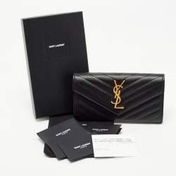مملوكة مسبقًا Saint Laurent Black Matelassé Leather Cassandre Wallet