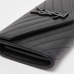 مملوكة مسبقًا Saint Laurent Black Matelassé Leather Cassandre Continental Wallet