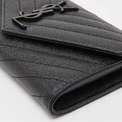 مملوكة مسبقًا Saint Laurent Black Matelassé Leather Cassandre Continental Wallet