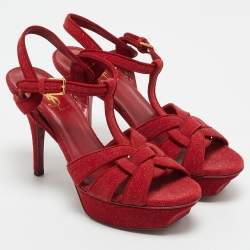 مملوكة مسبقًا صندل سان لوران سير كاحل تريبيوت سويدي أحمر ولامع مقاس 37