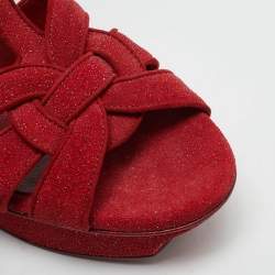 مملوكة مسبقًا صندل سان لوران سير كاحل تريبيوت سويدي أحمر ولامع مقاس 37