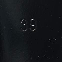 Pre Owned صندل سان لوران ساتان أسود رومي سهل الارتداء مقاس 40