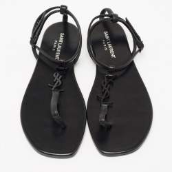 مملوكة مسبقًا Saint Laurent Black Leather Logo T-Strap Flat Thong Sandals Size 36.5