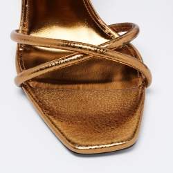 مملوكة مسبقًا Saint Laurent Gold Leather Ankle Strap Sandals  Size 40