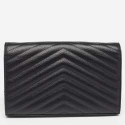 مملوكة مسبقًا Saint Laurent Black Matelassé Leather Monogram Envelope Wallet on Chain