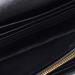 مملوكة مسبقًا Saint Laurent Black Matelassé Leather Monogram Envelope Wallet on Chain