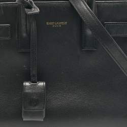 مملوكة مسبقًا Saint Laurent Black Leather Nano Classic Sac De Jour Tote