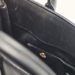 مملوكة مسبقًا Saint Laurent Black Leather Nano Classic Sac De Jour Tote